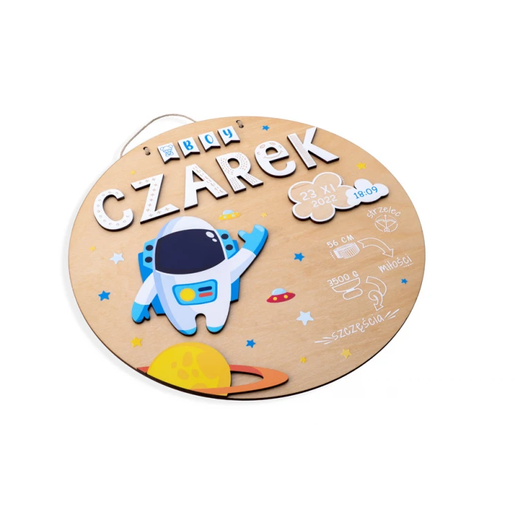 Wooden plaque with child's name and birth record - Astronaut - diameter 290mm - NAP073