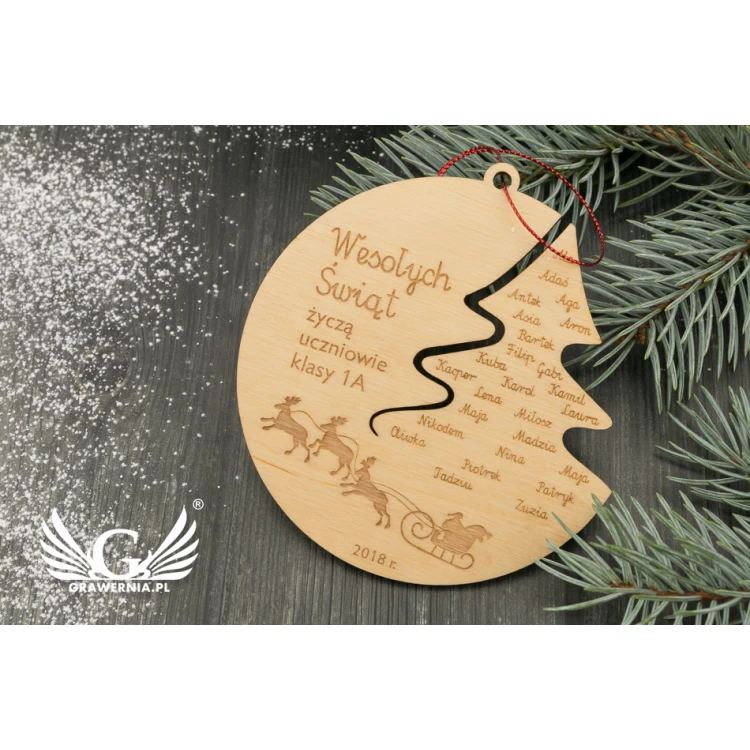 Wooden Christmas Baubles - Diameter: 100mm - Engraved and Stained - BDR015