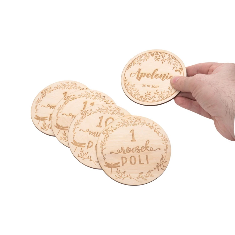 Wooden Month Plaques for Photos - Set of 13 - DT002