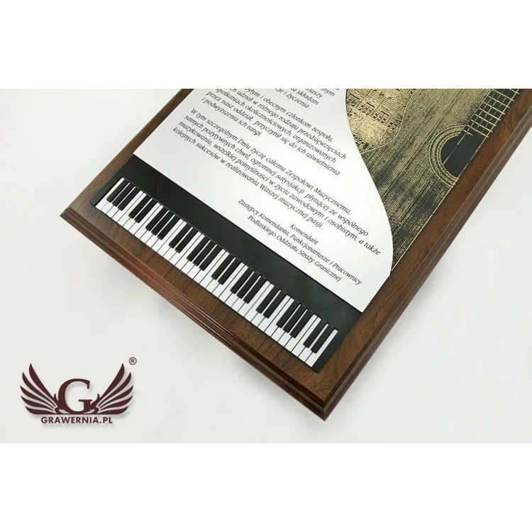 DIPLOMA FOR PIANIST LASER ENGRAVED - vertical - SL039