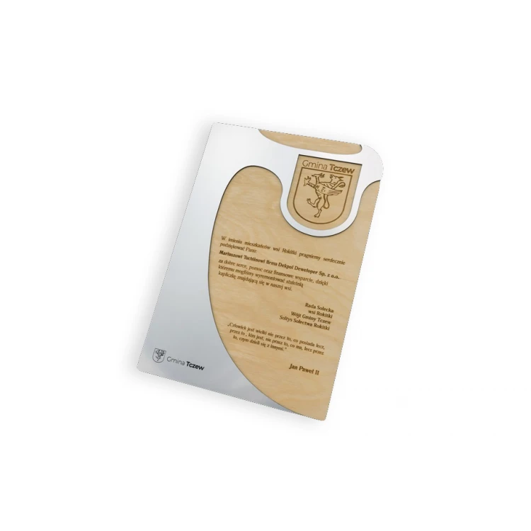 Engraved Wooden Diploma with Laminate - Dimensions 279x192mm - DRE012