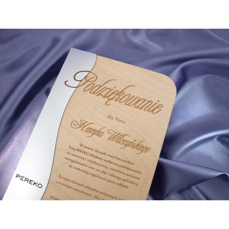 Engraved Wooden Diploma with Laminate - Dimensions 275x190mm - DRE001