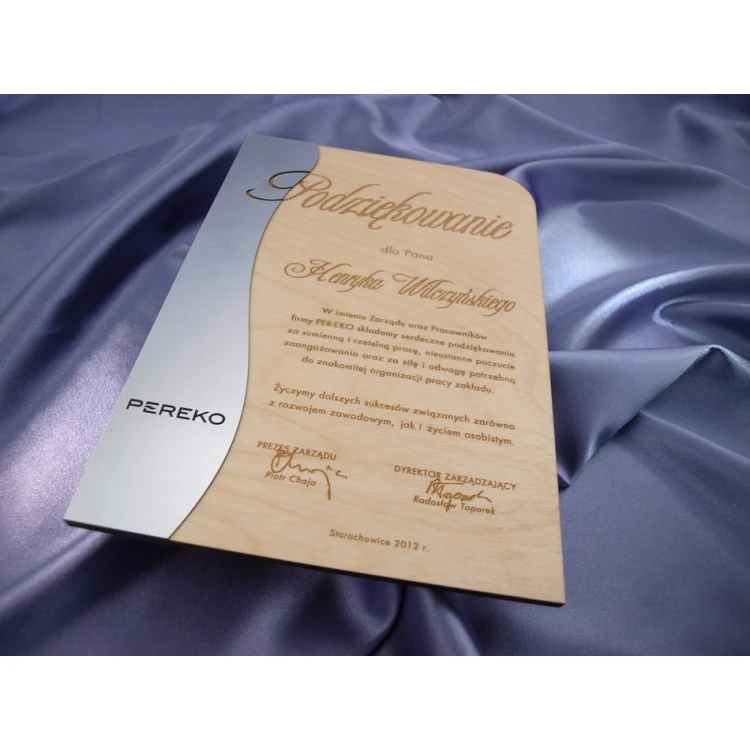 Engraved Wooden Diploma with Laminate - Dimensions 275x190mm - DRE001