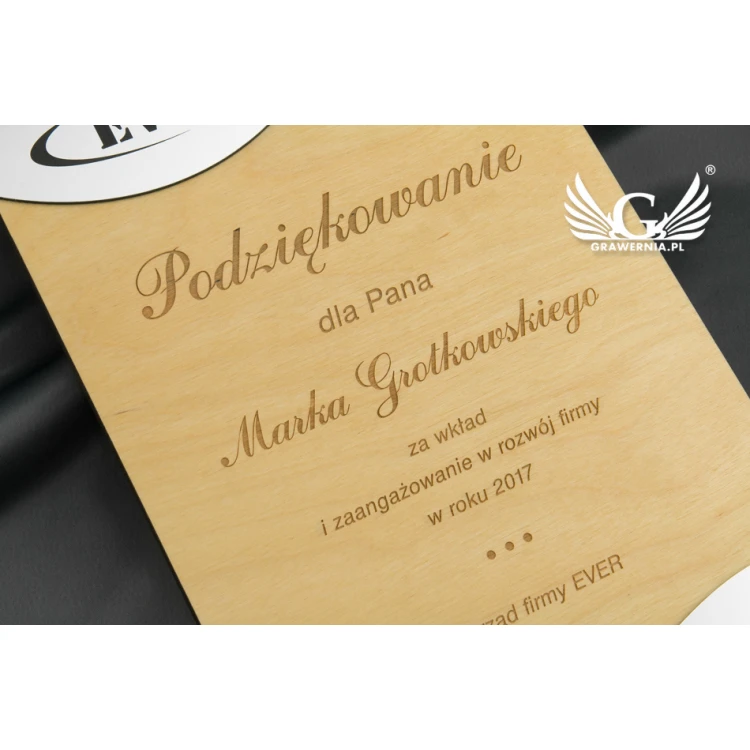Engraved Wooden Diploma with Laminate - Dimensions 275x190mm - DRE001