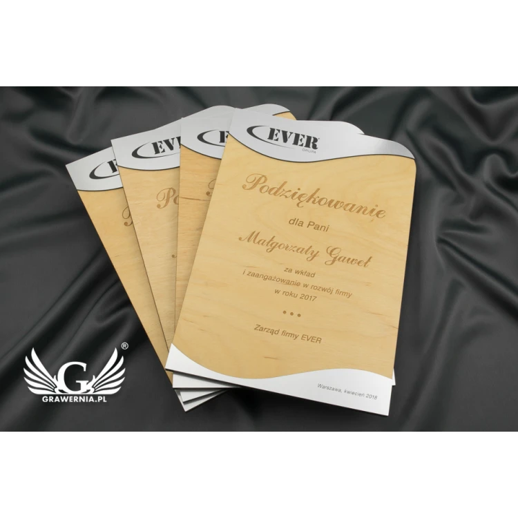 Engraved Wooden Diploma with Laminate - Dimensions 275x190mm - DRE001