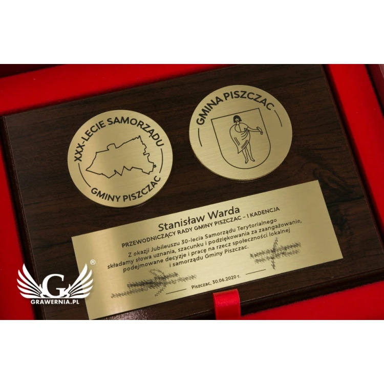 MD2 Diploma with Brass 1.6mm - Two Medals and Plaque - DS028