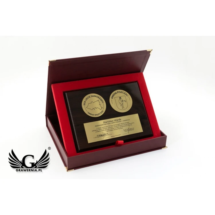 MD2 Diploma with Brass 1.6mm - Two Medals and Plaque - DS028