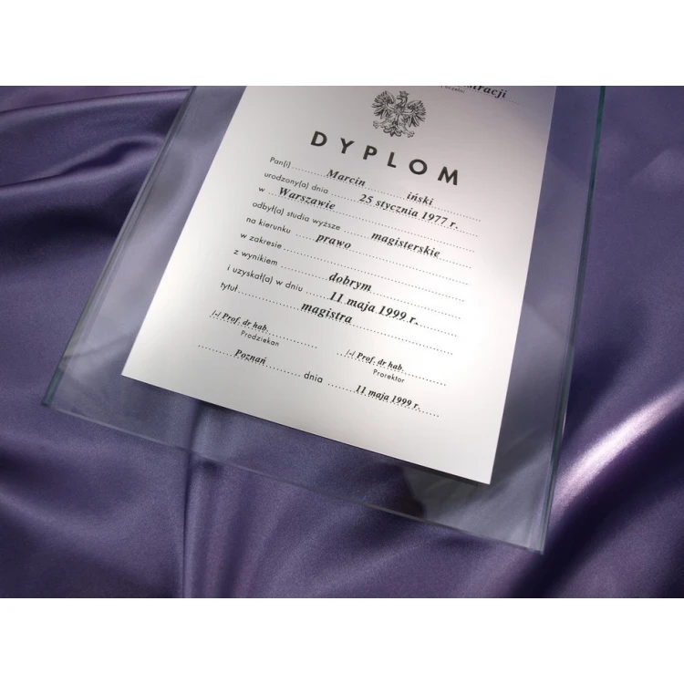 REPRESENTATIVE DIPLOMA OF HIGHER EDUCATION COMPLETION MADE OF GLASS - DSZ023