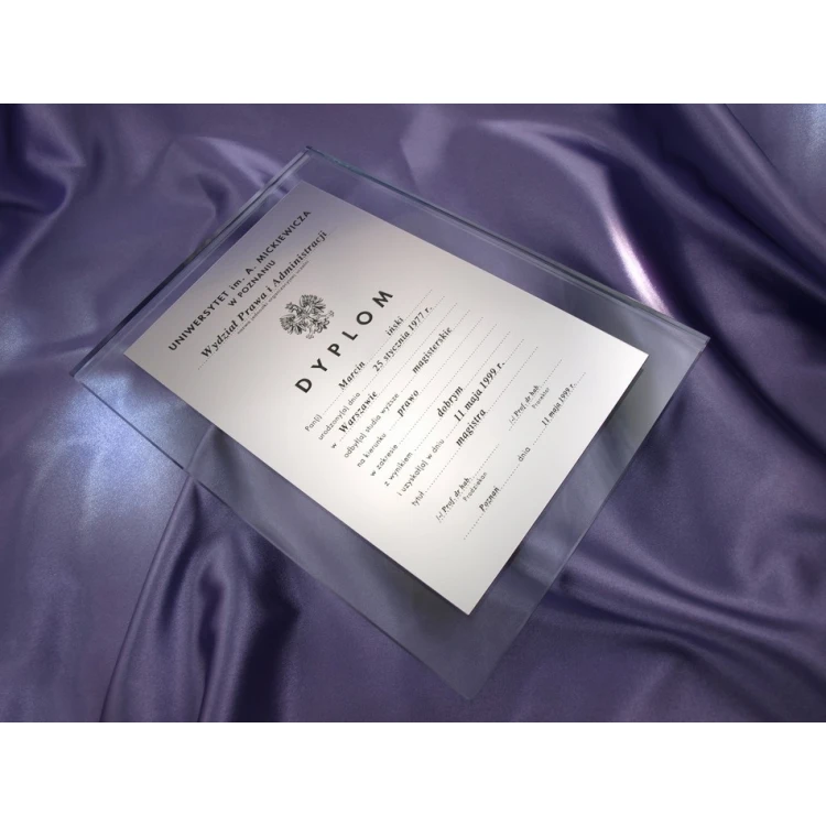 REPRESENTATIVE DIPLOMA OF HIGHER EDUCATION COMPLETION MADE OF GLASS - DSZ023