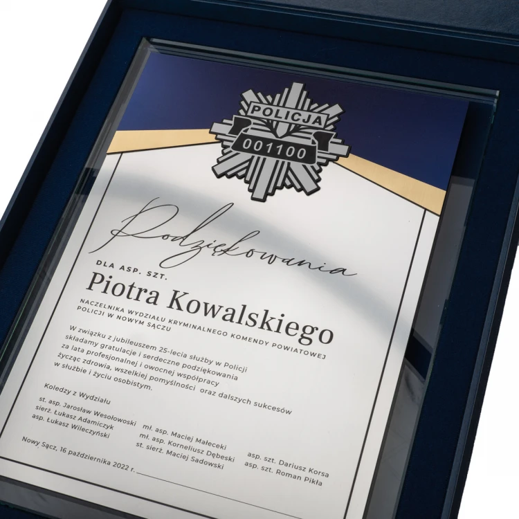 Glass Diploma - 25 years of service in the Police - vertical - UV print and engraving - DUV089