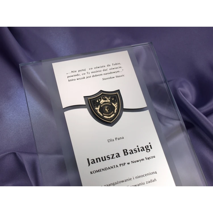 GLASS DIPLOMA with school emblem - DSZ016