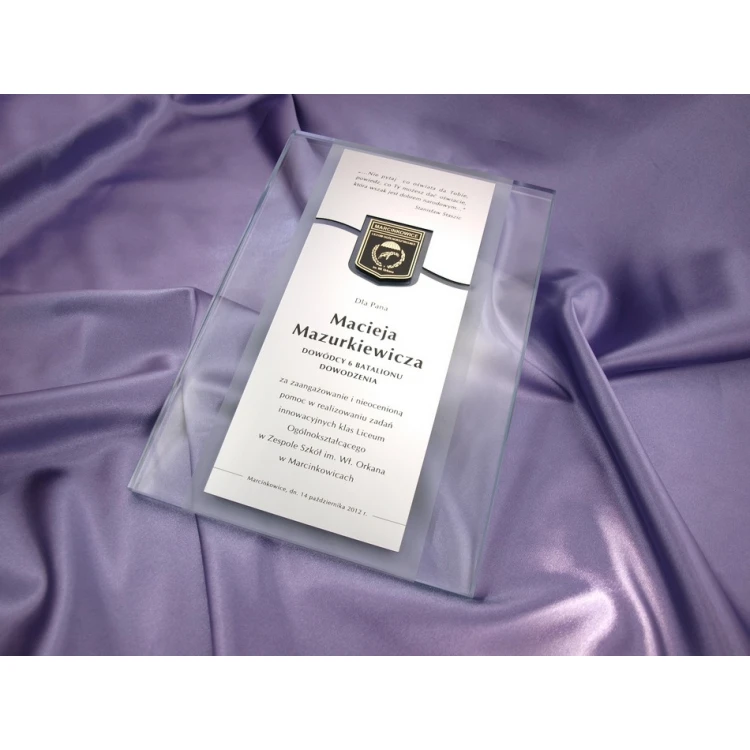 GLASS DIPLOMA with school emblem - DSZ016