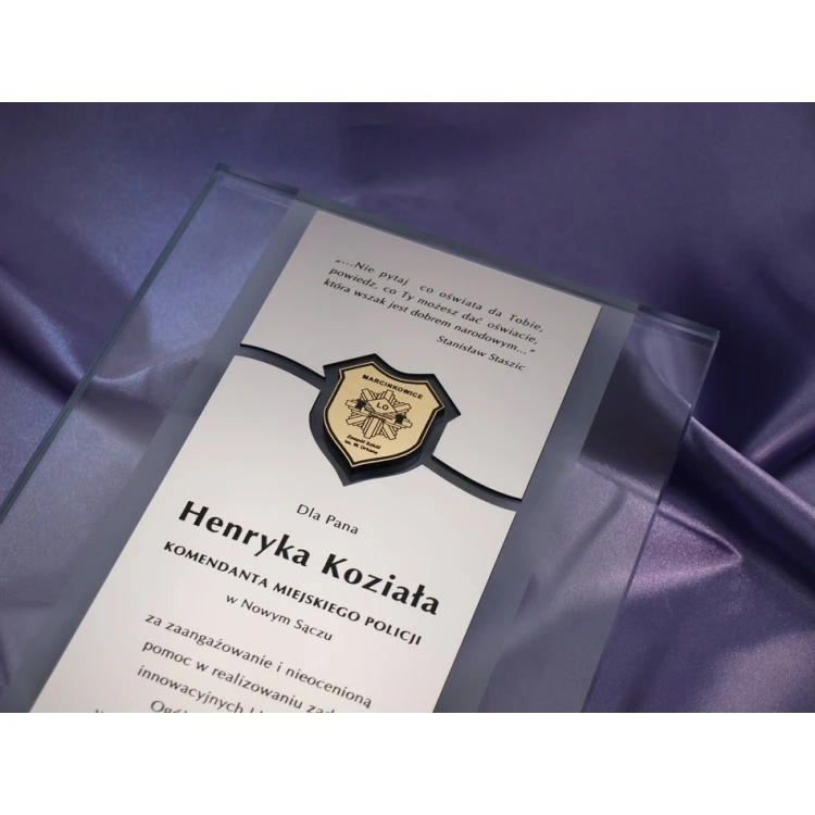 GLASS DIPLOMA with school emblem - DSZ016