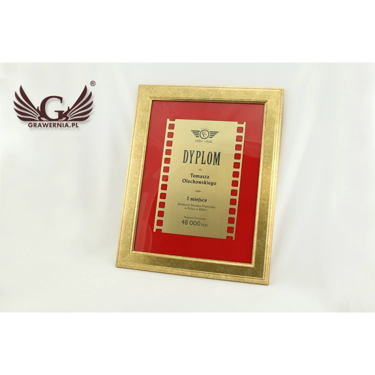 Diploma in a gold frame with red passe-partout - horizontal or vertical - DWR2