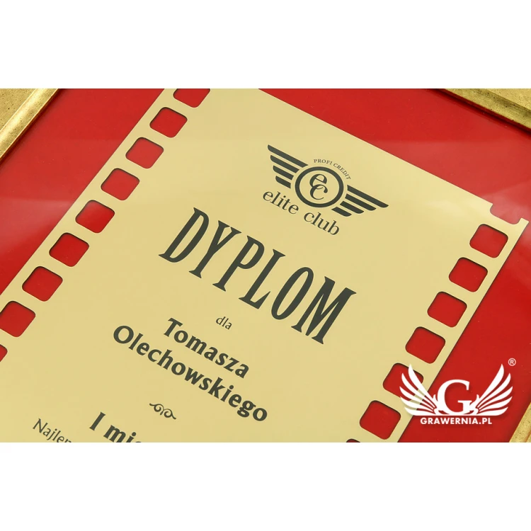 Diploma in a gold frame with red passe-partout - horizontal or vertical - DWR2