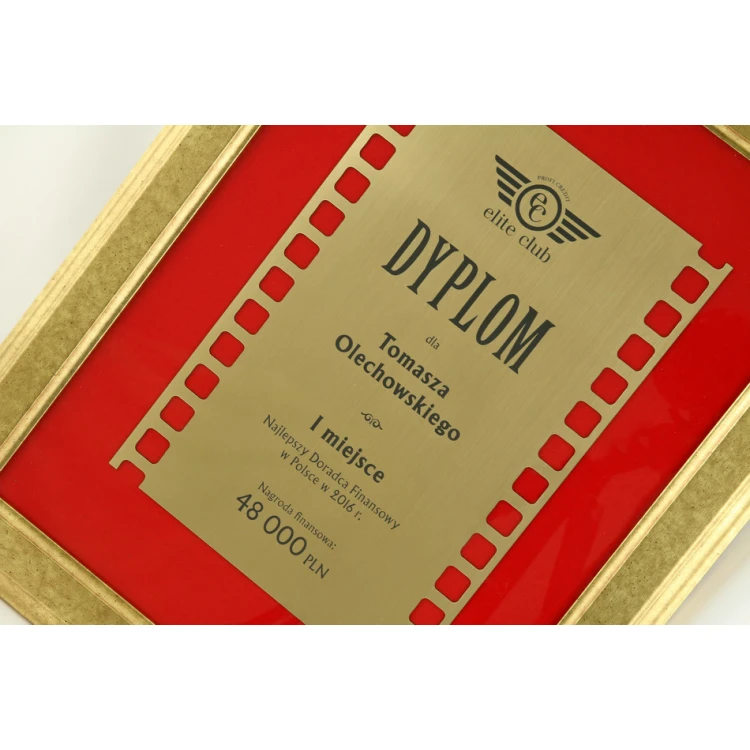 Diploma in a gold frame with red passe-partout - horizontal or vertical - DWR2