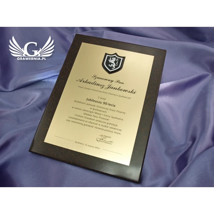 LASER ENGRAVED STONE DIPLOMA IN CASE - vertical - DZK1