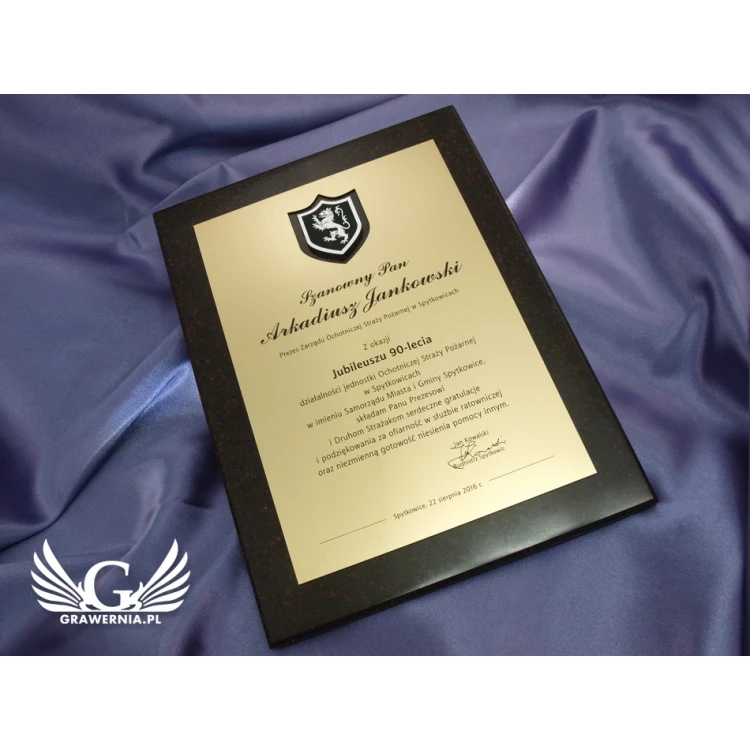 LASER ENGRAVED STONE DIPLOMA IN CASE - vertical - DZK1