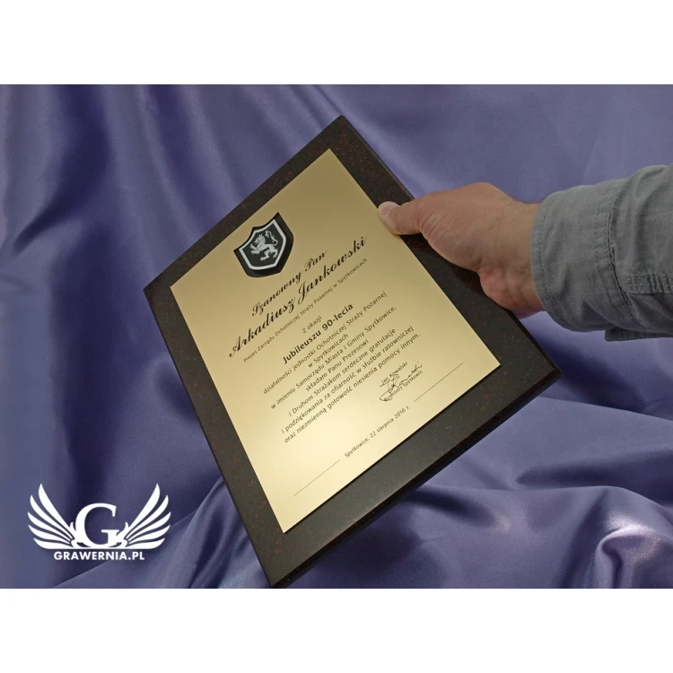 LASER ENGRAVED STONE DIPLOMA IN CASE - vertical - DZK1