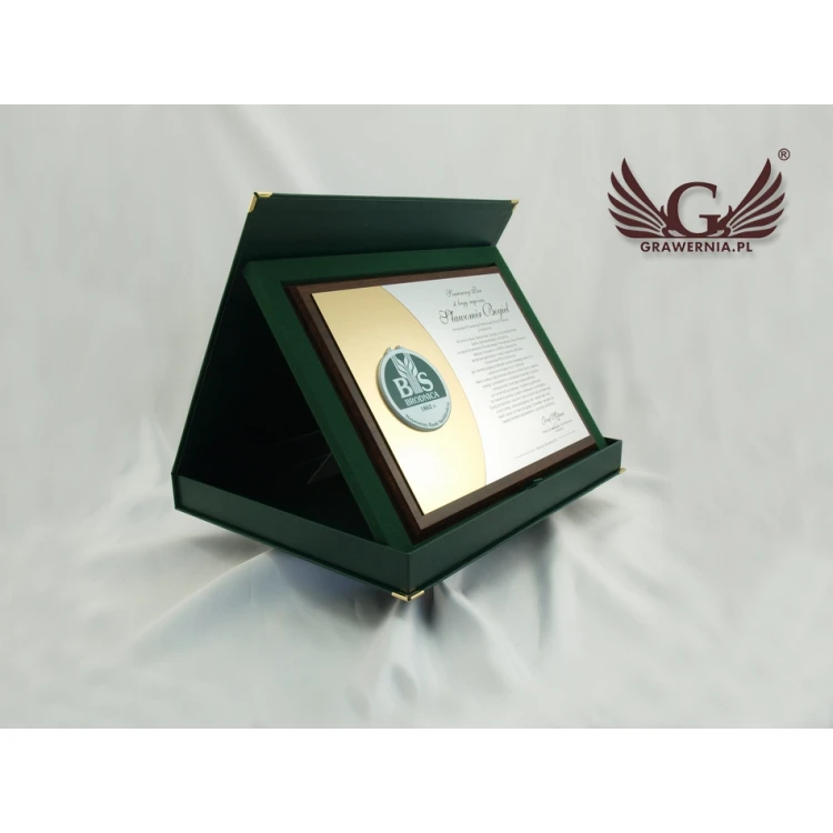 DIPLOMA FOR THE PRESENTATION OF A FLAG - LASER ENGRAVED - horizontal - SL042