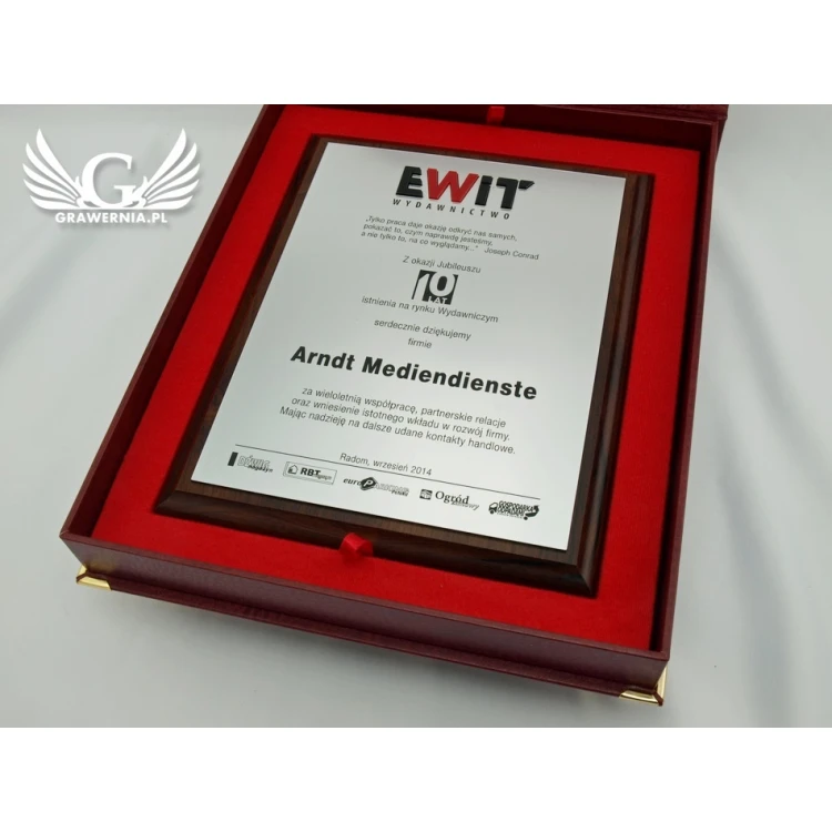 DIPLOMA MD3 - Anniversary diploma with embossed logo - DS036