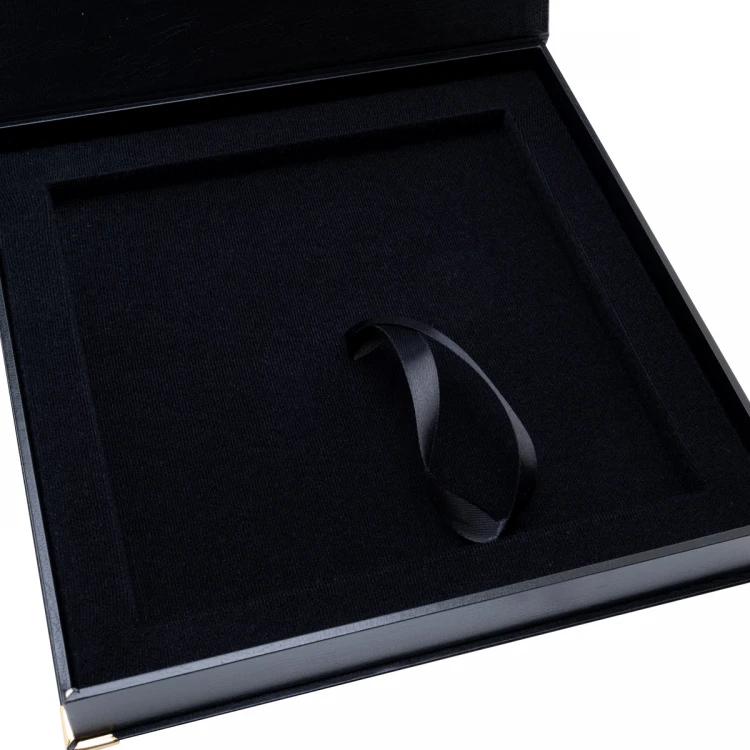 BLACK SQUARE DIPLOMA CASE 200x200mm
