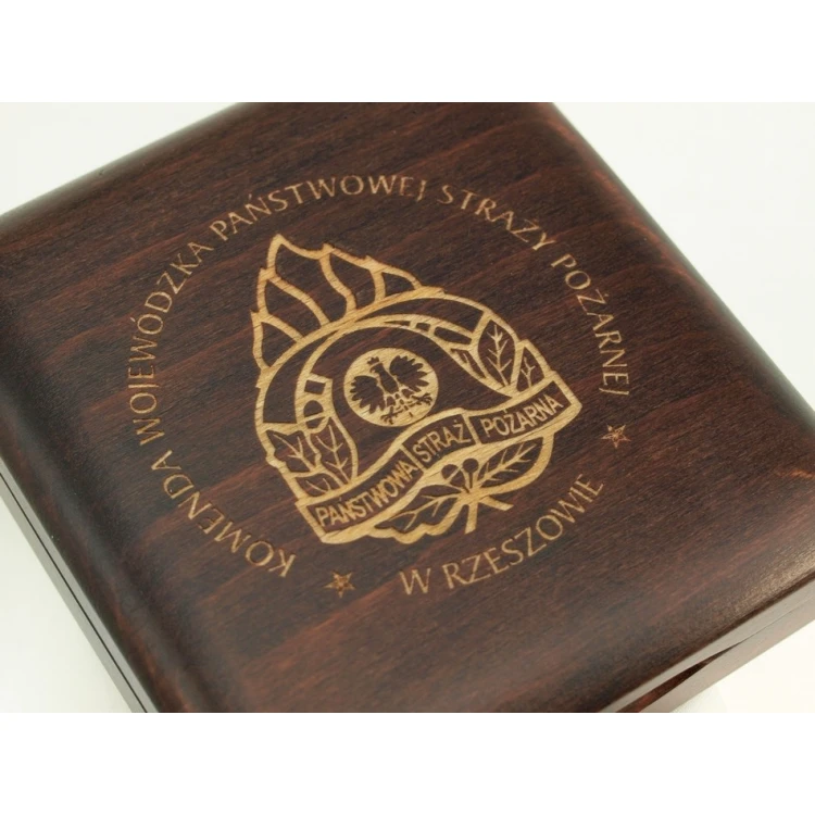 Wooden case box with two slots for 70mm diameter medal - KAS05