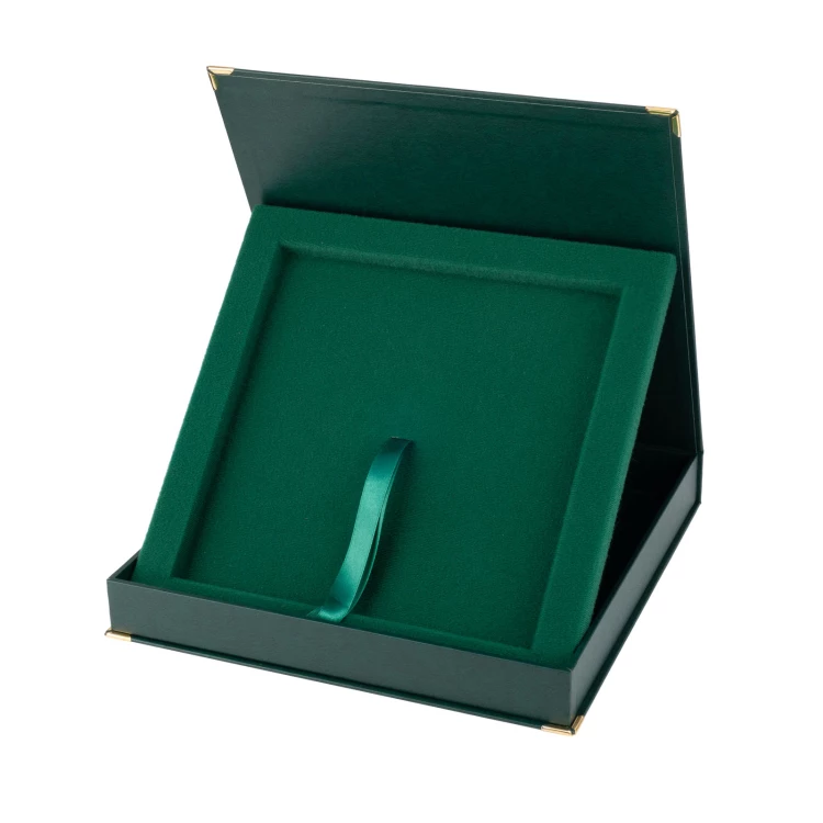 GREEN SQUARE CASE for diploma 200x200mm - ET037