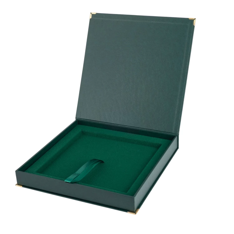 GREEN SQUARE CASE for diploma 200x200mm - ET037