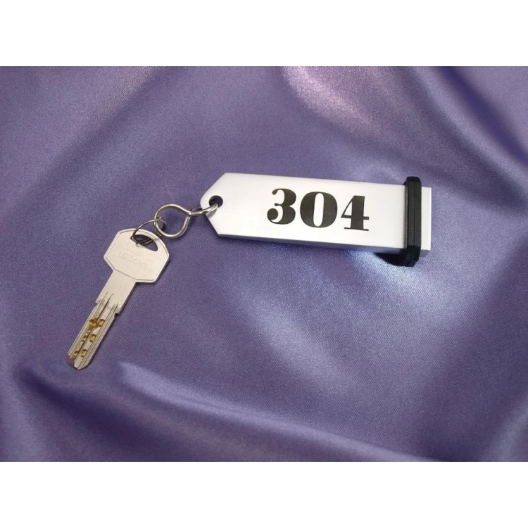Silver Hotel Keychain - SENATOR
