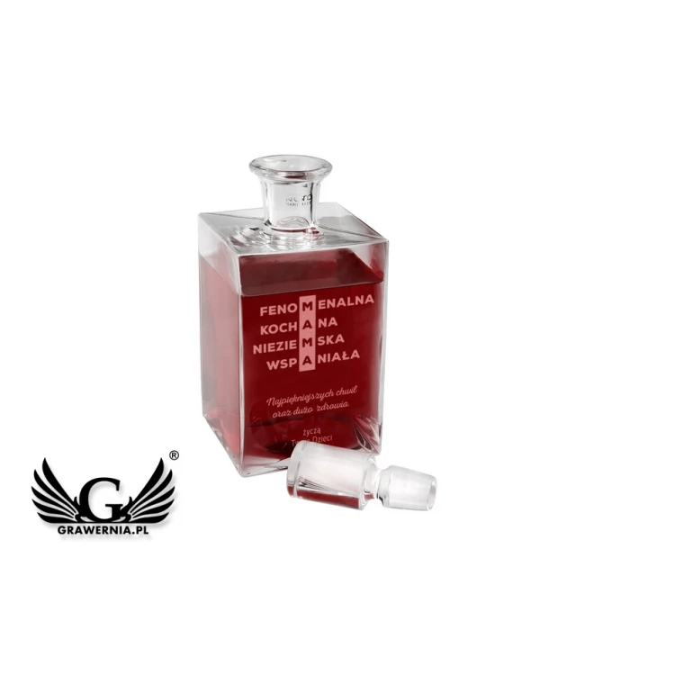 Engraved Decanter for Liqueurs or Whisky - CAMEL - Gift for Mom - KAR032