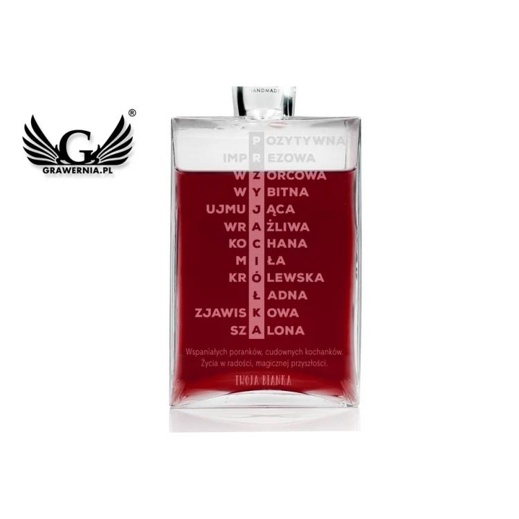 Engraved Decanter for Liqueurs or Whisky - CAMEL - Gift for a Female Friend - KAR034
