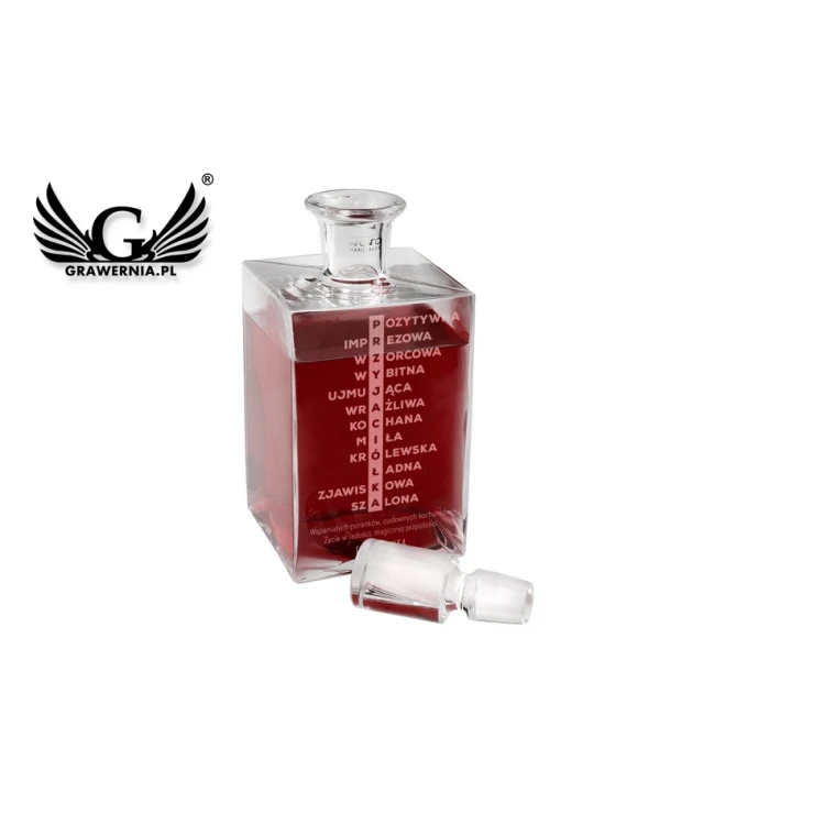 Engraved Decanter for Liqueurs or Whisky - CAMEL - Gift for a Female Friend - KAR034