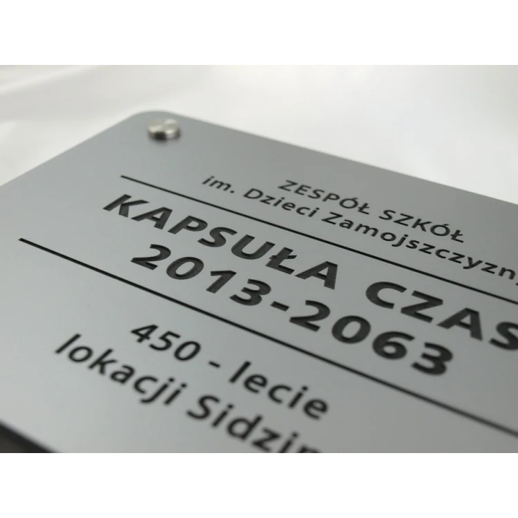 ENGRAVED PLAQUE ON STEEL SPACERS - dimensions 210x148mm (A5 format)