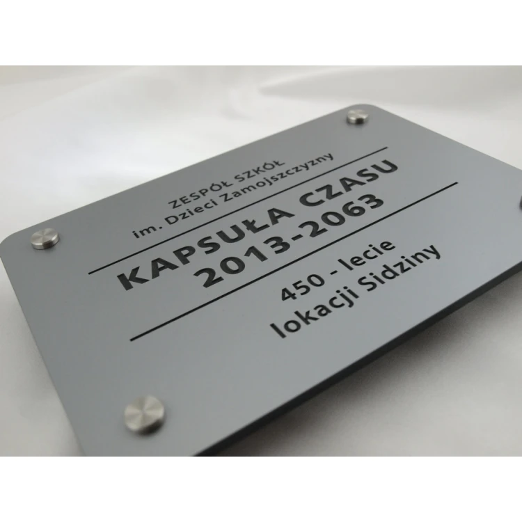 ENGRAVED PLAQUE ON STEEL SPACERS - dimensions 210x148mm (A5 format)
