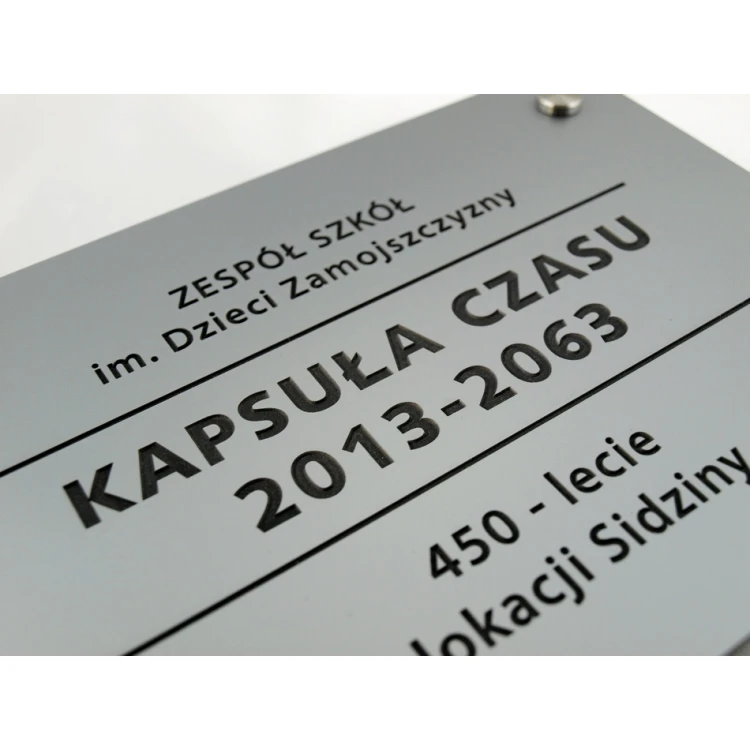 ENGRAVED PLAQUE ON STEEL SPACERS - dimensions 210x148mm (A5 format)