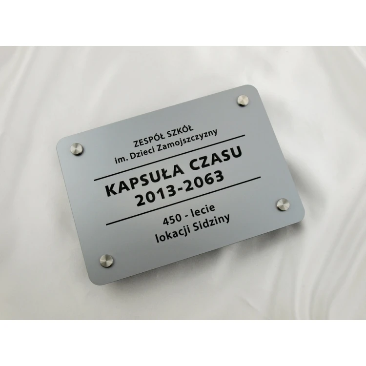 ENGRAVED PLAQUE ON STEEL SPACERS - dimensions 210x148mm (A5 format)