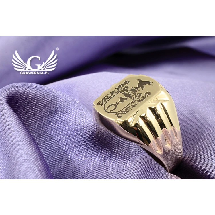 Coat of Arms Engraving Service on a Signet Ring - Heraldic Signet - SY027