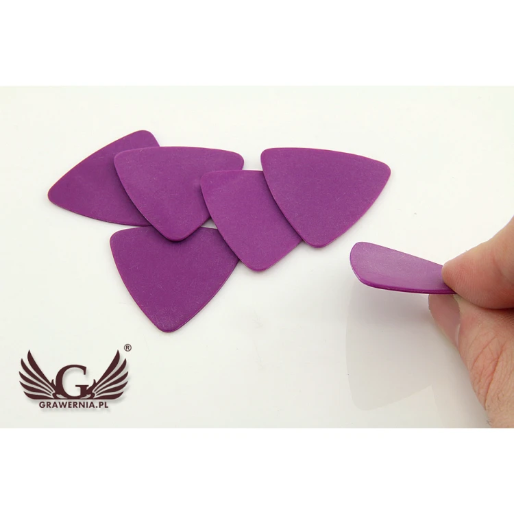 Guitar Picks with Custom Logo - Plastic - Set: 6 Pieces - KG11