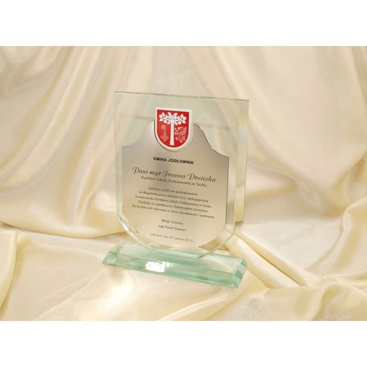 Glass Trophy in Case - SHIELD WITH COAT OF ARMS plus Engraving Laminate