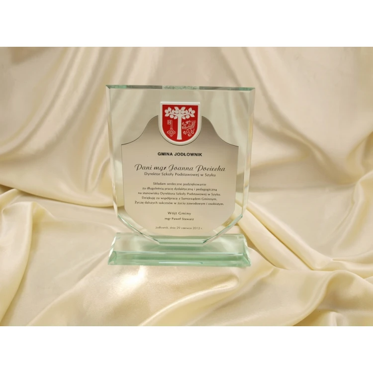 Glass Trophy in Case - SHIELD WITH COAT OF ARMS plus Engraving Laminate