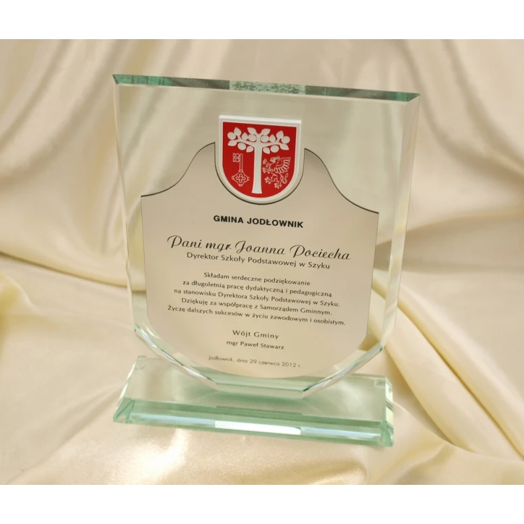 Glass Trophy in Case - SHIELD WITH COAT OF ARMS plus Engraving Laminate