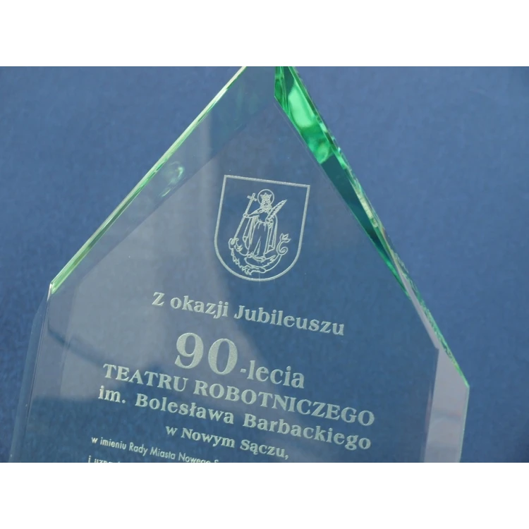 Glass Trophy in Case - PLATINUM