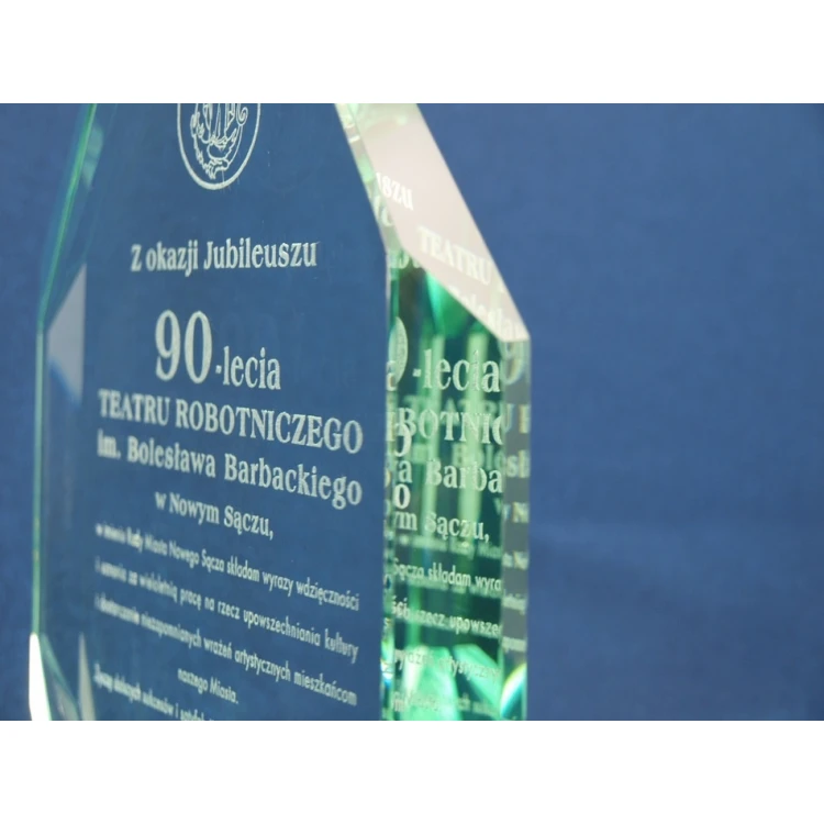 Glass Trophy in Case - PLATINUM