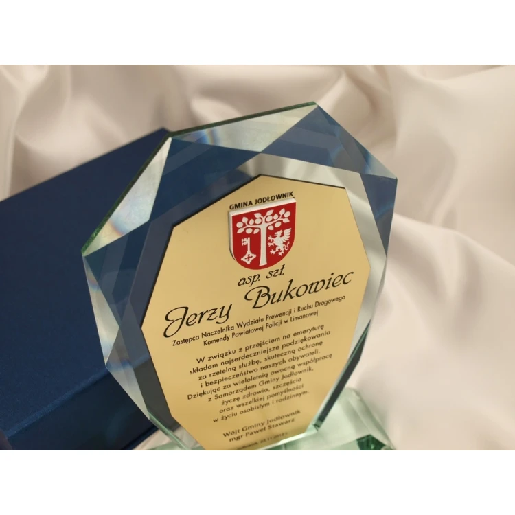 Glass Trophy in Case - MILO Plus Engraving Laminate