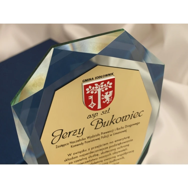 Glass Trophy in Case - MILO Plus Engraving Laminate