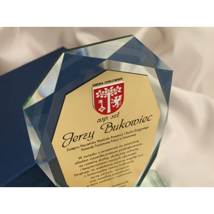 Glass Trophy in Case - MILO Plus Engraving Laminate