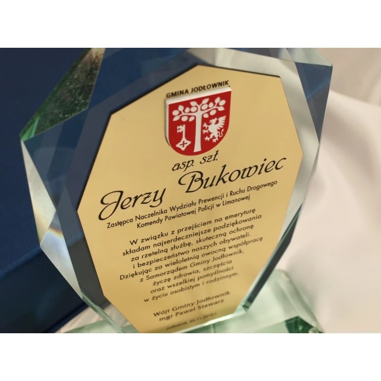 Glass Trophy in Case - MILO Plus Engraving Laminate