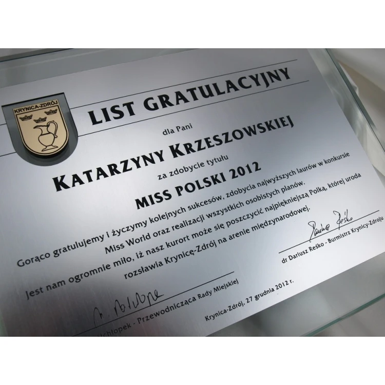 CONGRATULATORY GLASS LETTER in CASE - DSZ021 - horizontal