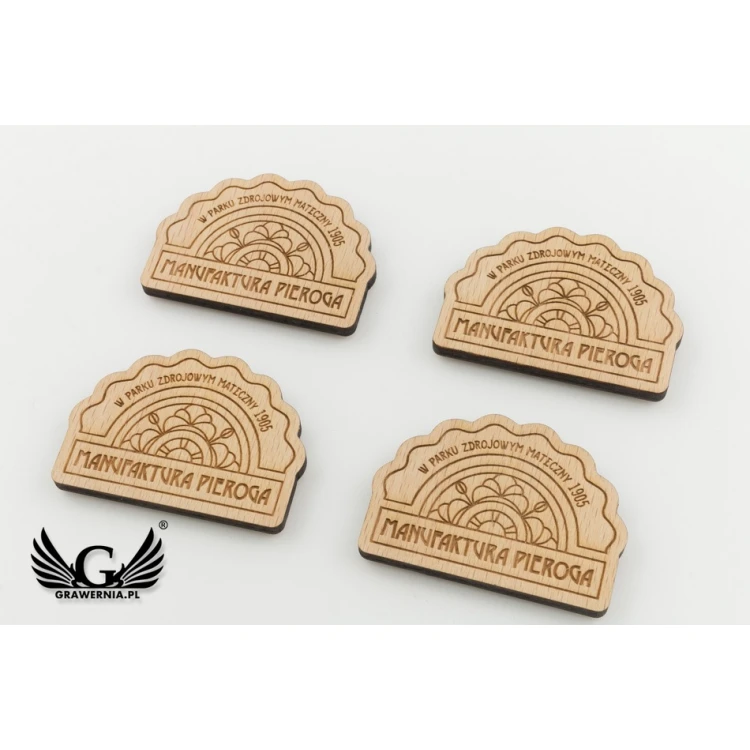 Wooden magnets with custom engraving